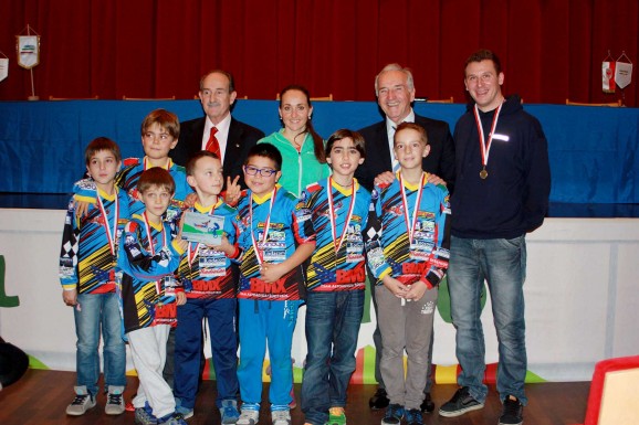 I Giovanissimi del team BMX AA Suedtirol premiati dalla FCI